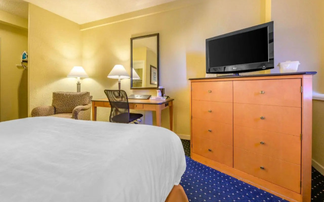 Quality Inn Lebanon Valley