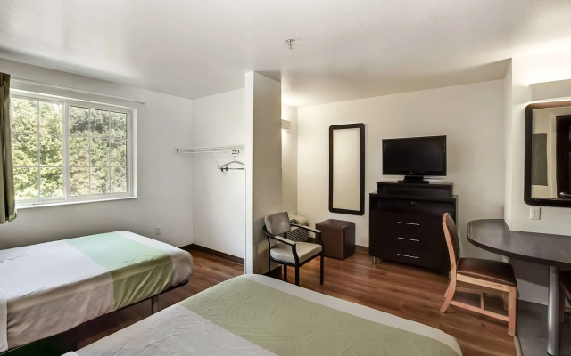 Studio 6 East Brunswick, NJ - NYC Area