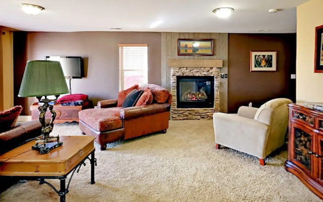 5500 Cross Country Way Townhouse