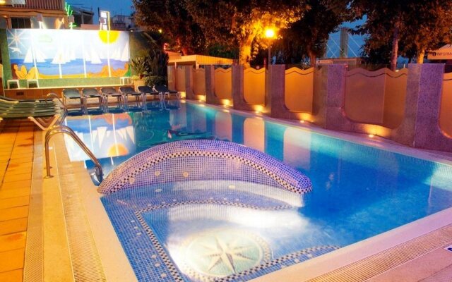 Garbi Calella Hotel