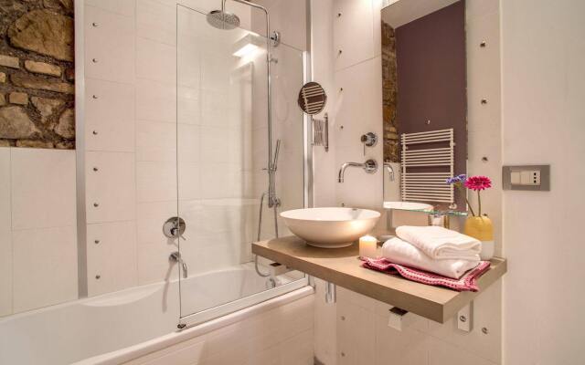 Trastevere Scarlet Dream Suite