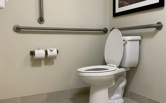 Clarion Inn