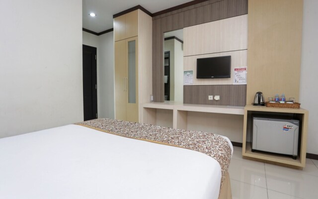 RedDoorz Plus near Farmhouse Lembang