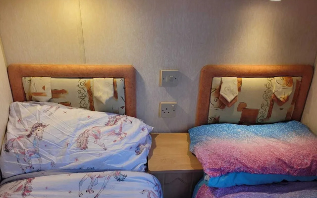 Discover Comfort Home From Home 8-birth Caravan