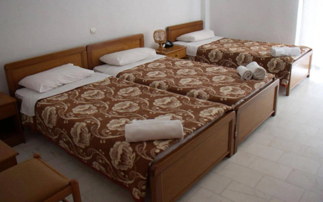Pashos Hotel