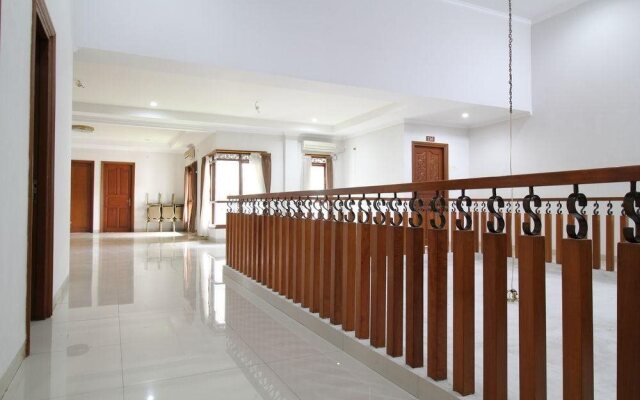 Airy Eco Kebon Jeruk Kelapa Dua Raya 5 Jakarta