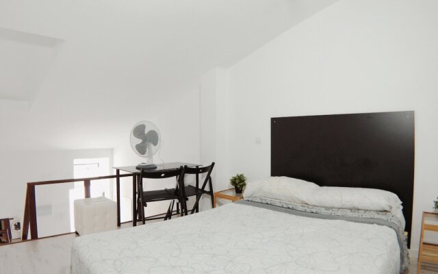 Estudio cercano a Plaza Castilla CBA6