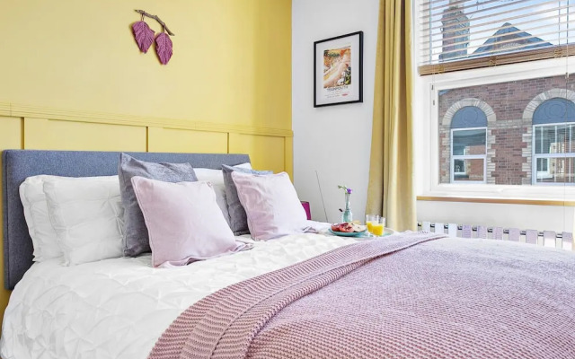 The Terrace - Bright Characterful and Near Beaches
