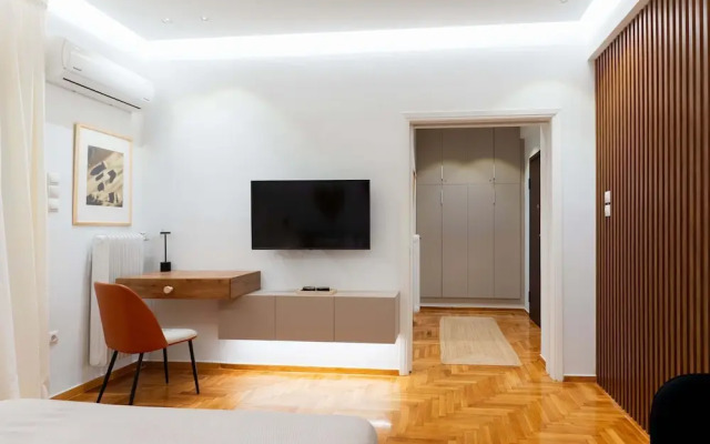 Phaedrus Living Kolonaki Maple Residence