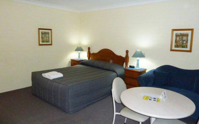 Blue Diamond Motor Inn