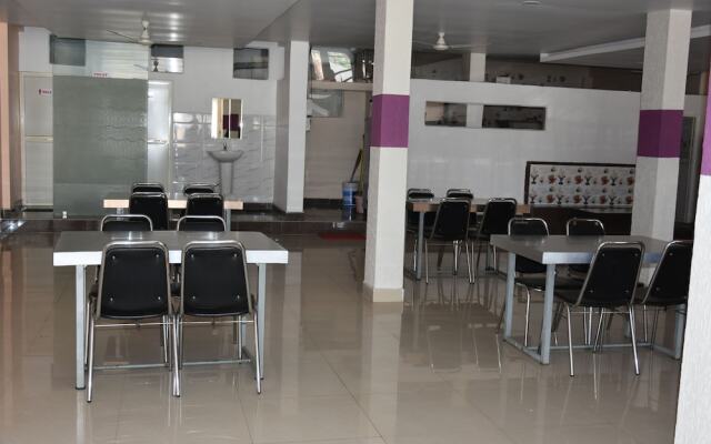 Grand Hotel Vinayak