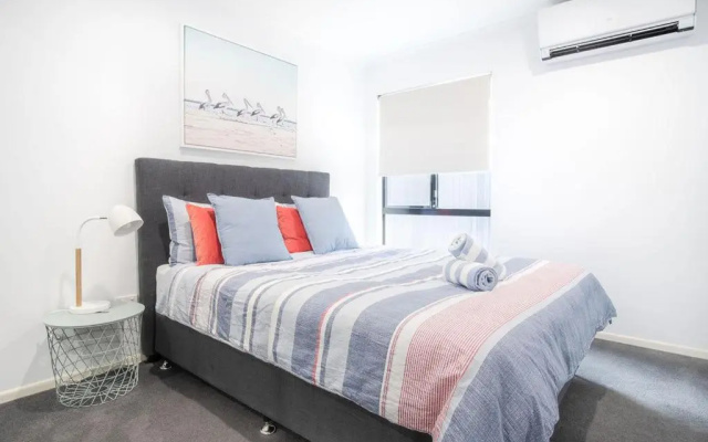 Stones Throw To Shelly Beach - Pet Friendly only a minutes walk to Shelly Beach! — 4-star hotel in Shelly Beach