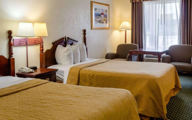 Econo Lodge Inn & Suites Philadelphia MS
