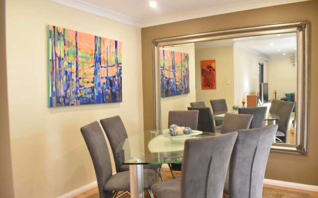 Professionally Cleaned 2bdr Villa, Great Location