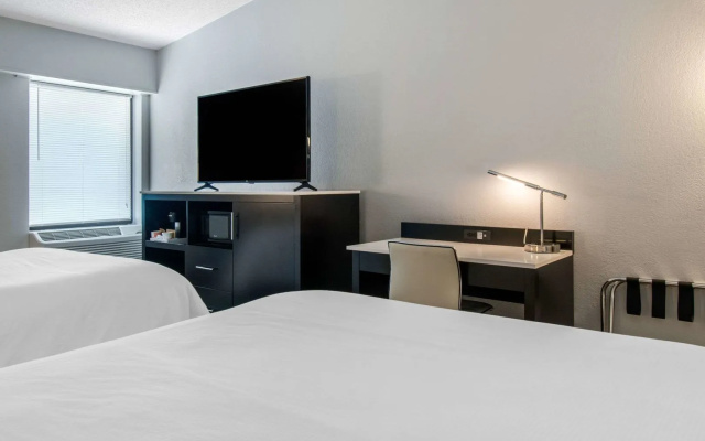 Hawthorn Extended Stay by Wyndham Chambersburg
