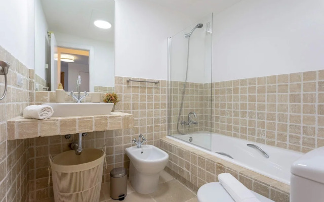 Exclusive 2BD Apartment Heated Pool Flamingos Golf