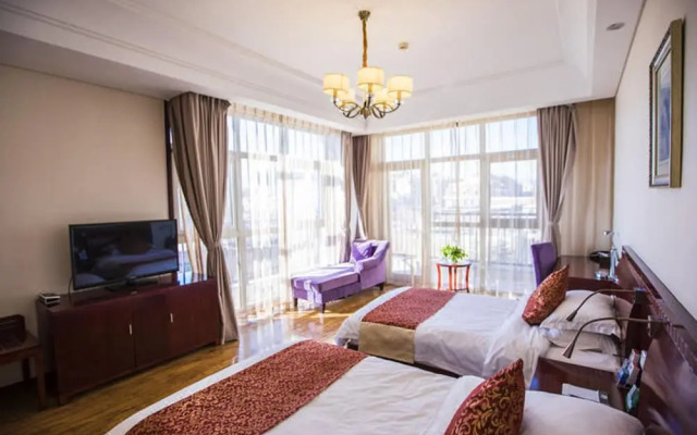 Qingdao Mt. South on the Water  Hotel