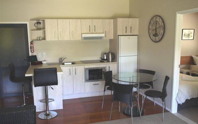 Bay of Islands Holiday Apartments and Campervan Park Trading Ltd.