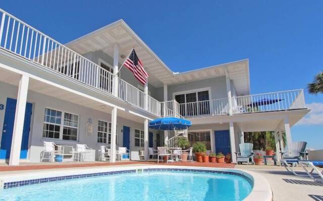 Beachouse Inn & Suites