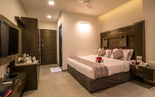 Palm Beach Hotel & Resort