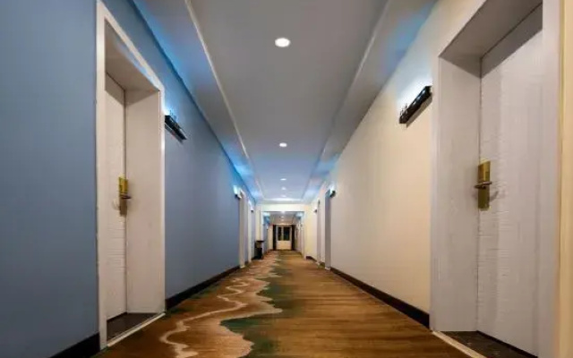 Fanbo Yashe Hotel (Tongren high-speed railway station)