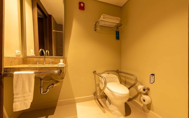 Hampton By Hilton Cartagena