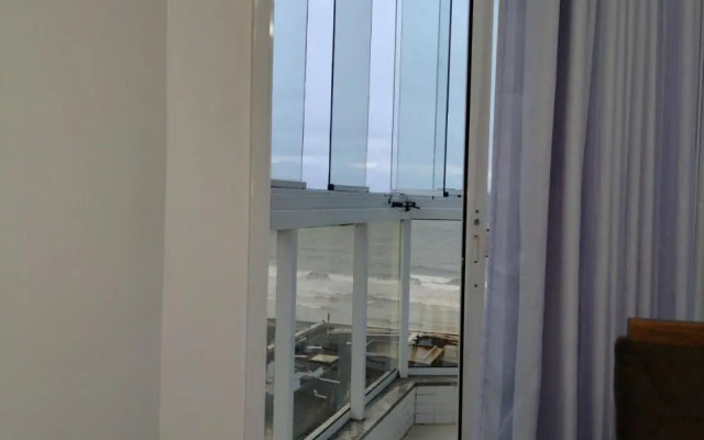 Edifício Vinícius Beira mar vista lateral