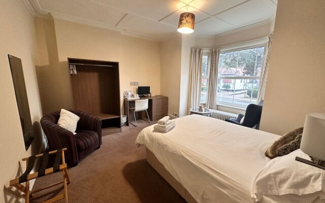 Pine Lodge Hotel & Restaurant Mansfield