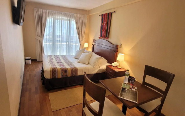 Monte Carlo Hotel