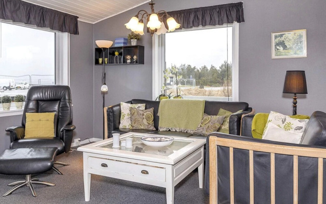 Exquisite Holiday Home in Løgstør near Sea