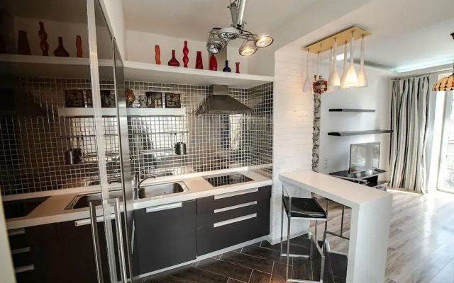 Apartment on Pushkinskaya 18