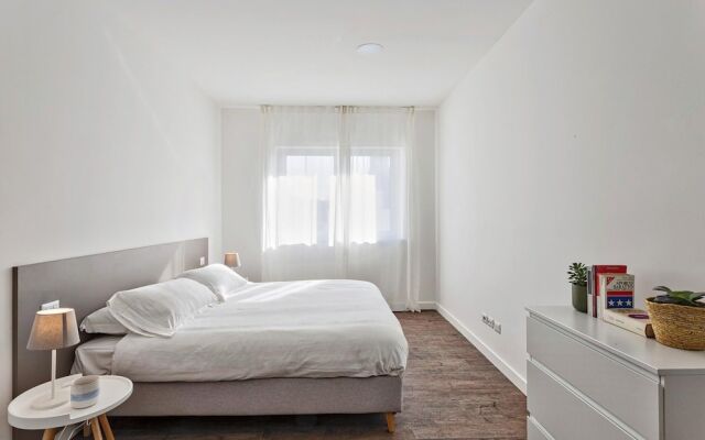 Deluxe Apartment - Grey by Wonderful Italy