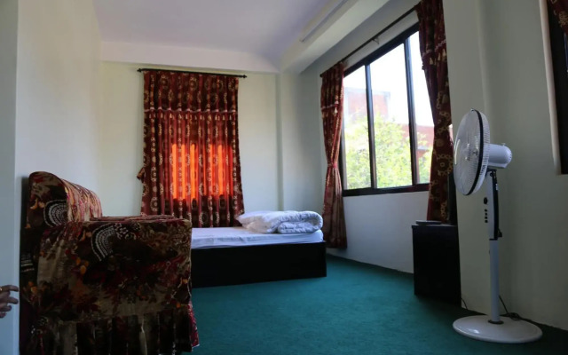 Pradhan House Homestay with Garden