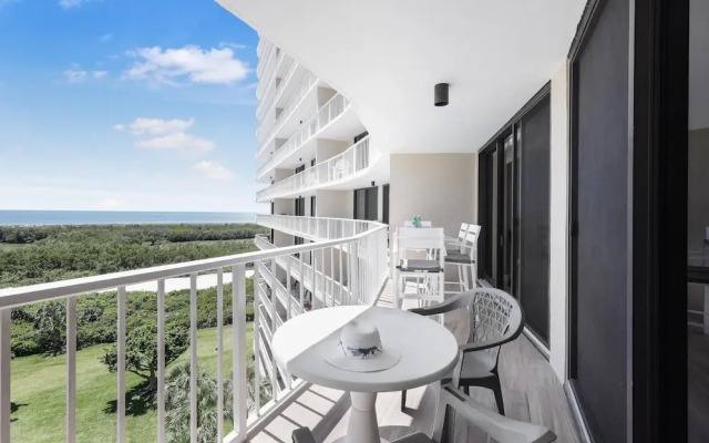 South Seas Tower 4-704