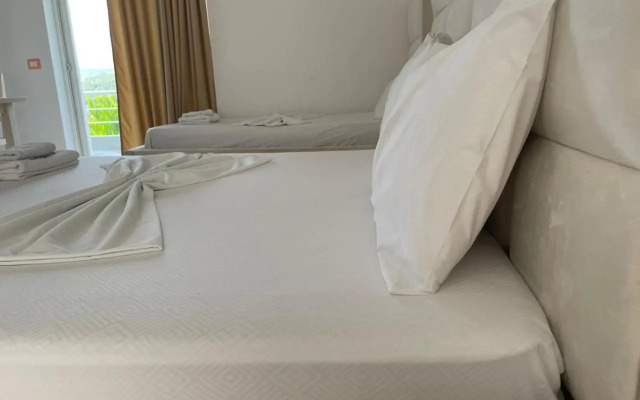 Nefelis Rooms