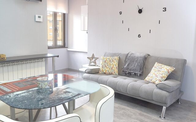 Apartment with One Bedroom in León, with Wonderful City View, Balcony And Wifi - 55 Km From the Slopes