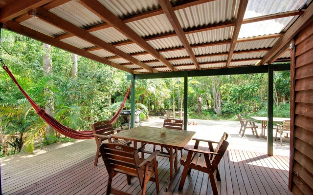 Planula Bed & Breakfast Retreat