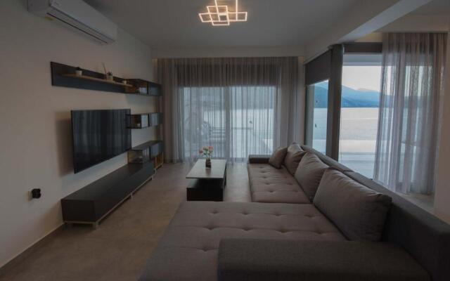 Mrs Grey Luxury Villa