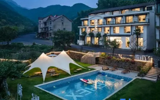Yehexi·Samar Xingxi Camping·Private Tang Hot Spring Wild Luxury Homestay – Outside – Huzhou