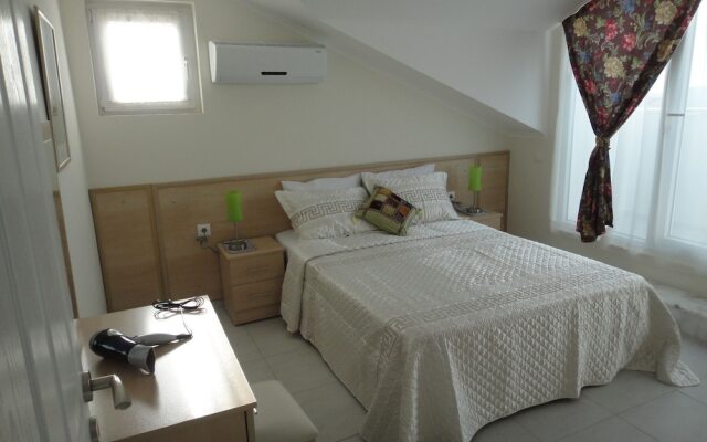 Garden Apartments G3 by Turkish Lettings