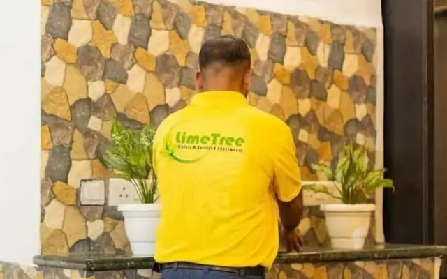 Lime Tree Hotel and Banquet Huda Metro