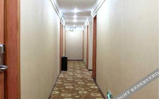 Lijin Express Holiday Hotel