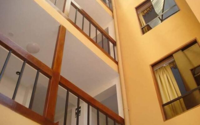 Cusi Hotel