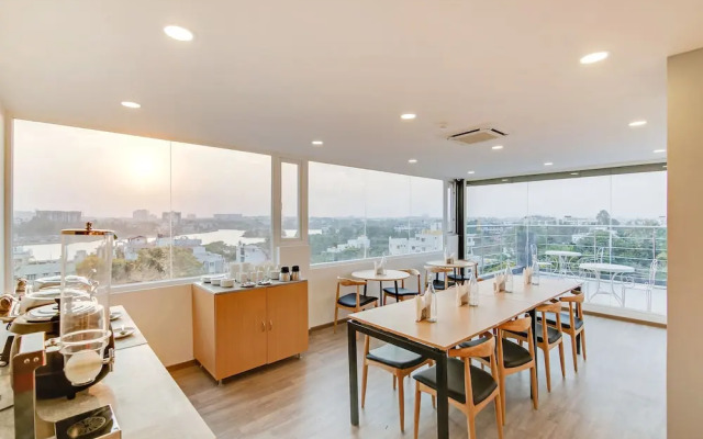 OYO Townhouse 88 Manyata Lake View