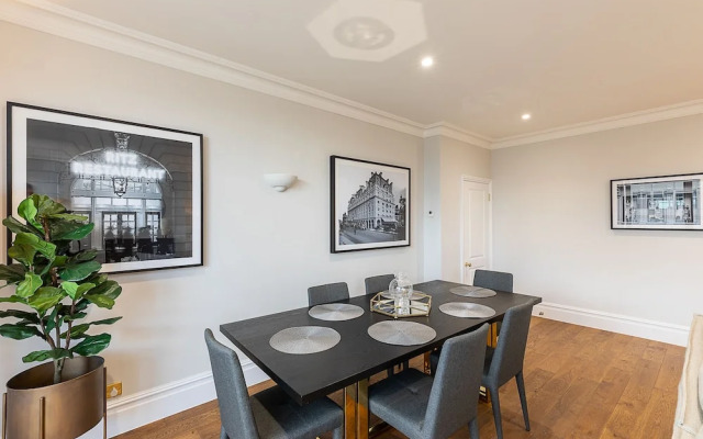 JOIVY Astonishing 2 Bedroom near Mayfair & Piccadilly Circus