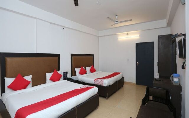 Hotel Marigold Drive Inn  by OYO Rooms