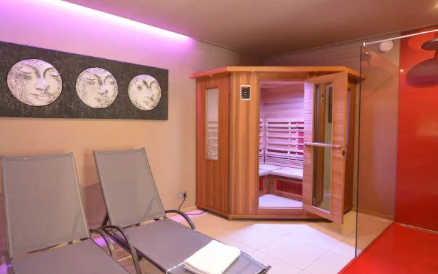 Holiday Home in Malmedy With Indoor Heated Pool