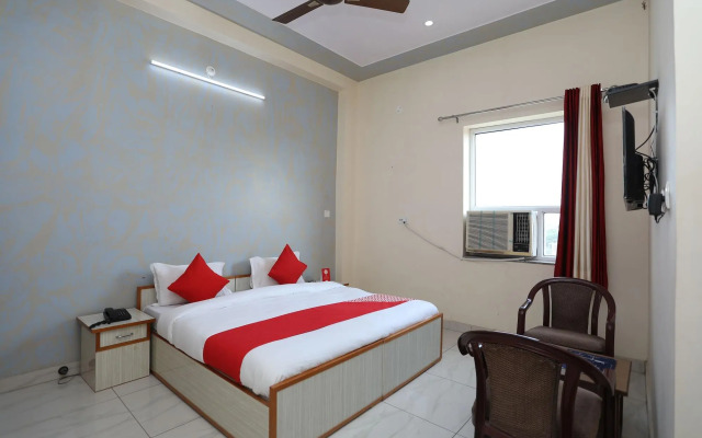 Shree Ram Palace By OYO Rooms