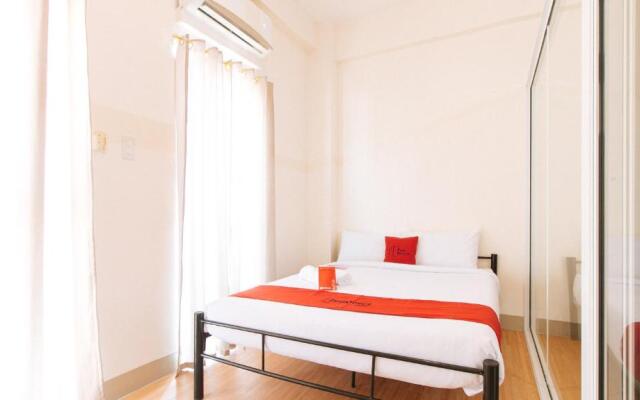 RedDoorz Plus @ IMU1 Suites Paranaque