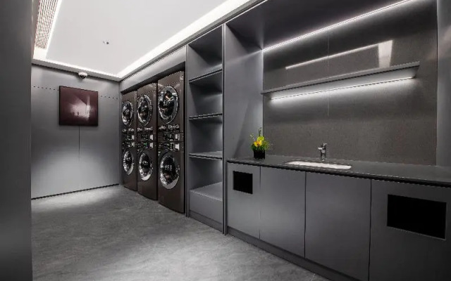 Intercity Hotel Shanghai Xizang South Road